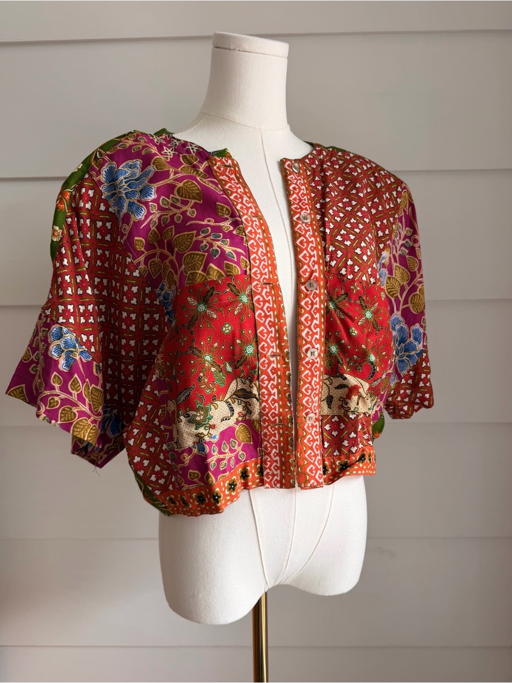 Vintage Contempo Casuals Patchwork Batik Cropped Bolero Jacket Top Boho 90s M